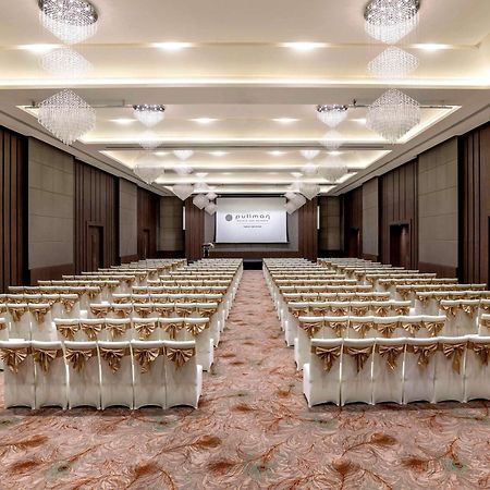 Готель Pullman Yangon Centrepoint Екстер'єр фото