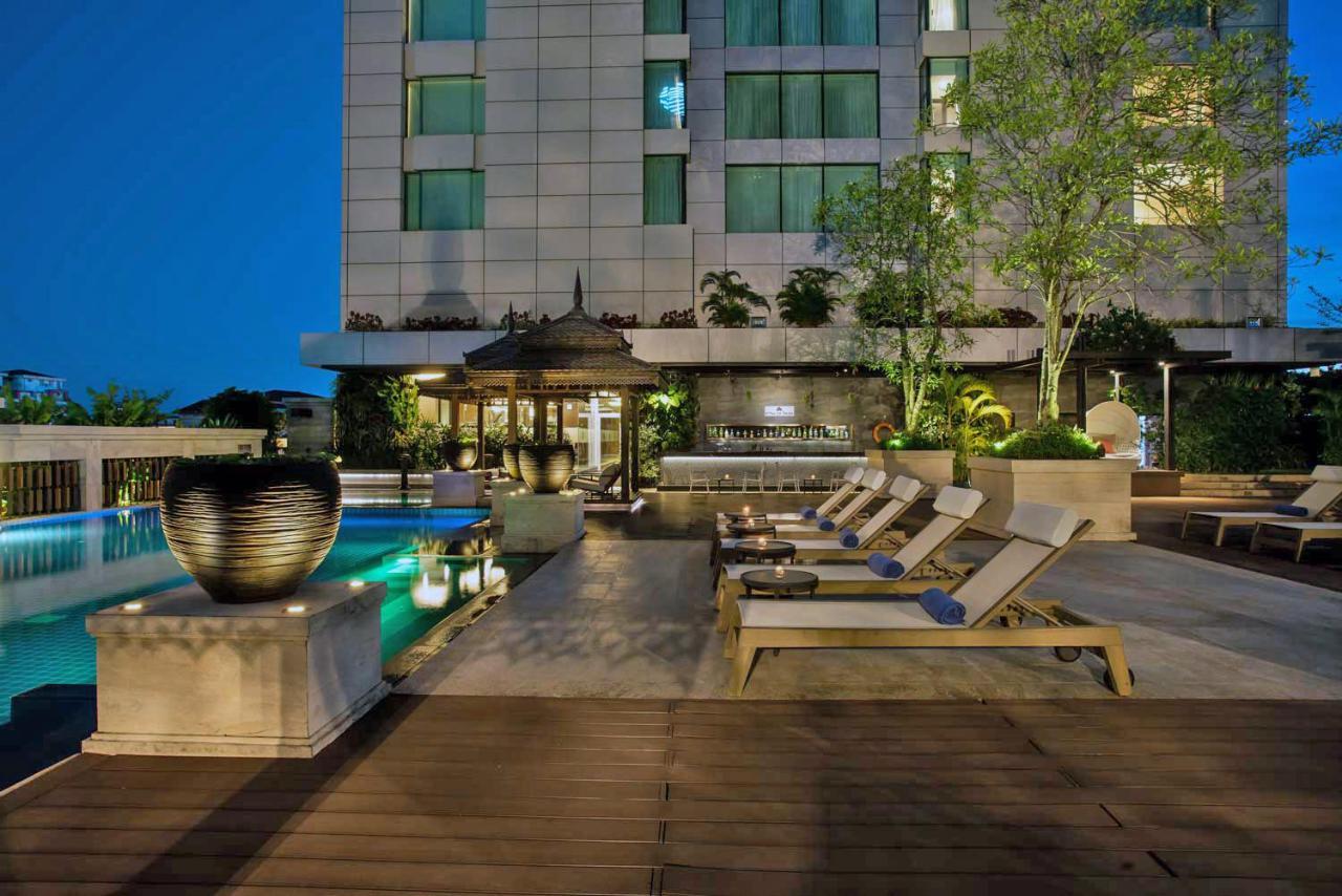 Готель Pullman Yangon Centrepoint Екстер'єр фото