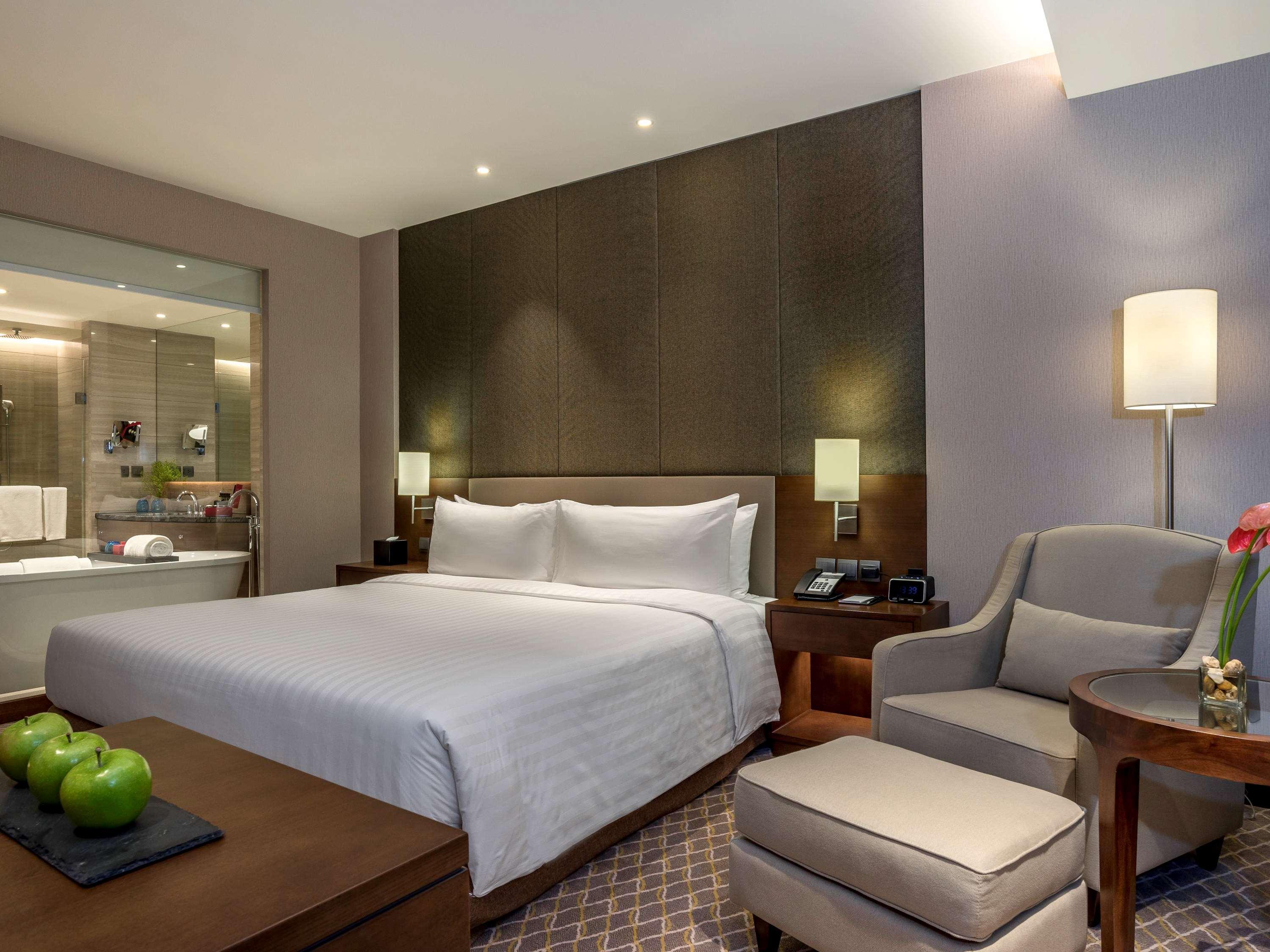 Готель Pullman Yangon Centrepoint Екстер'єр фото