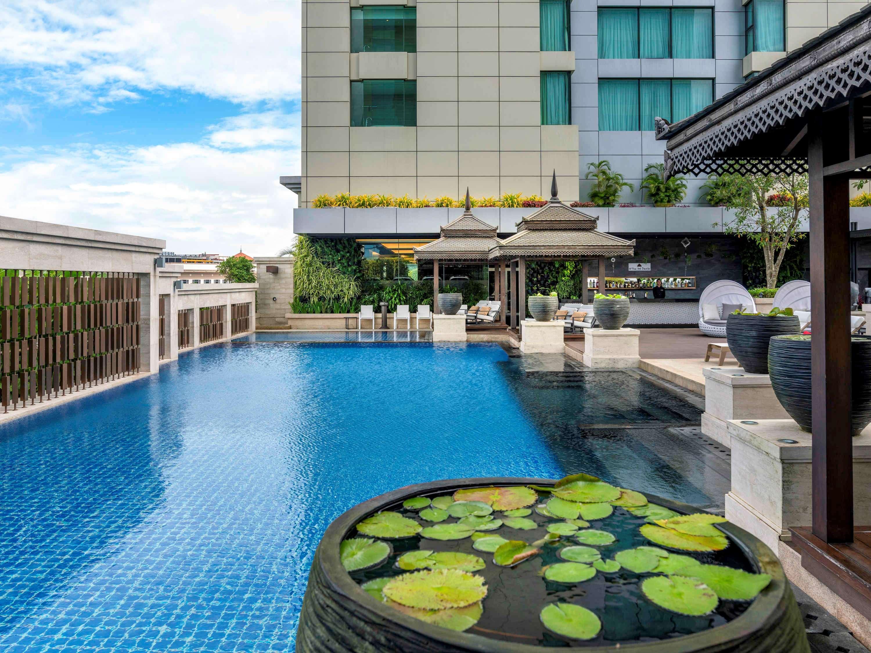 Готель Pullman Yangon Centrepoint Екстер'єр фото