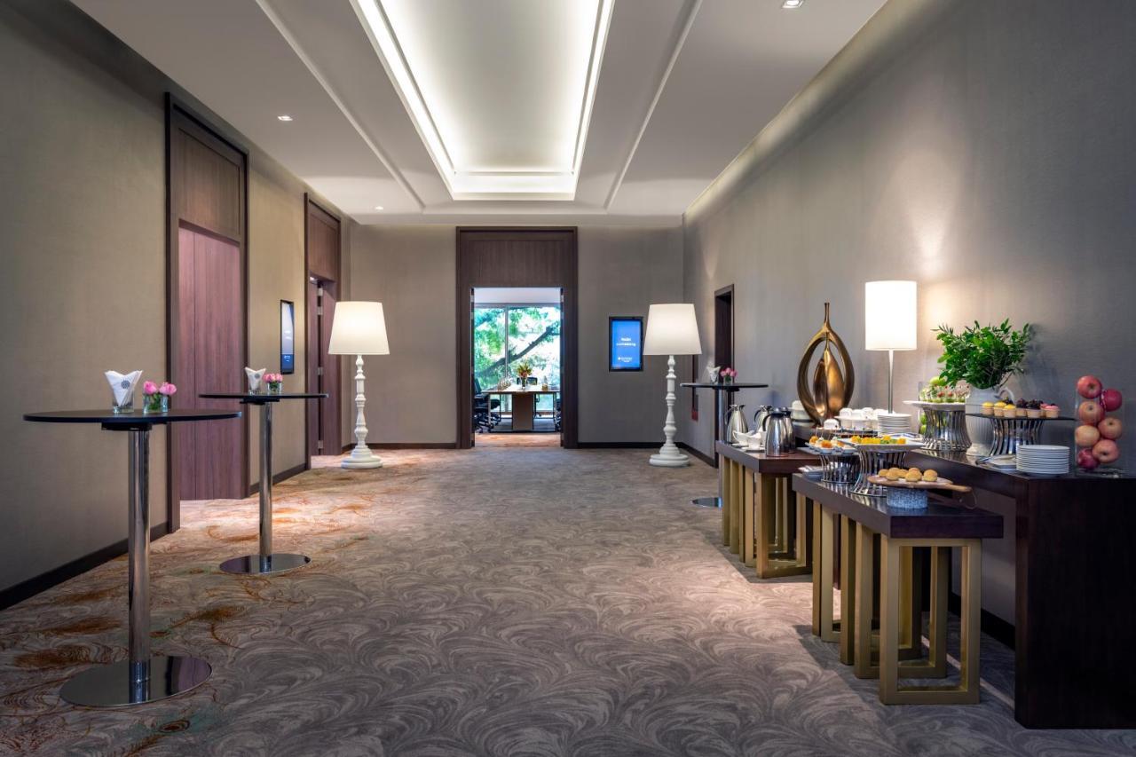 Готель Pullman Yangon Centrepoint Екстер'єр фото