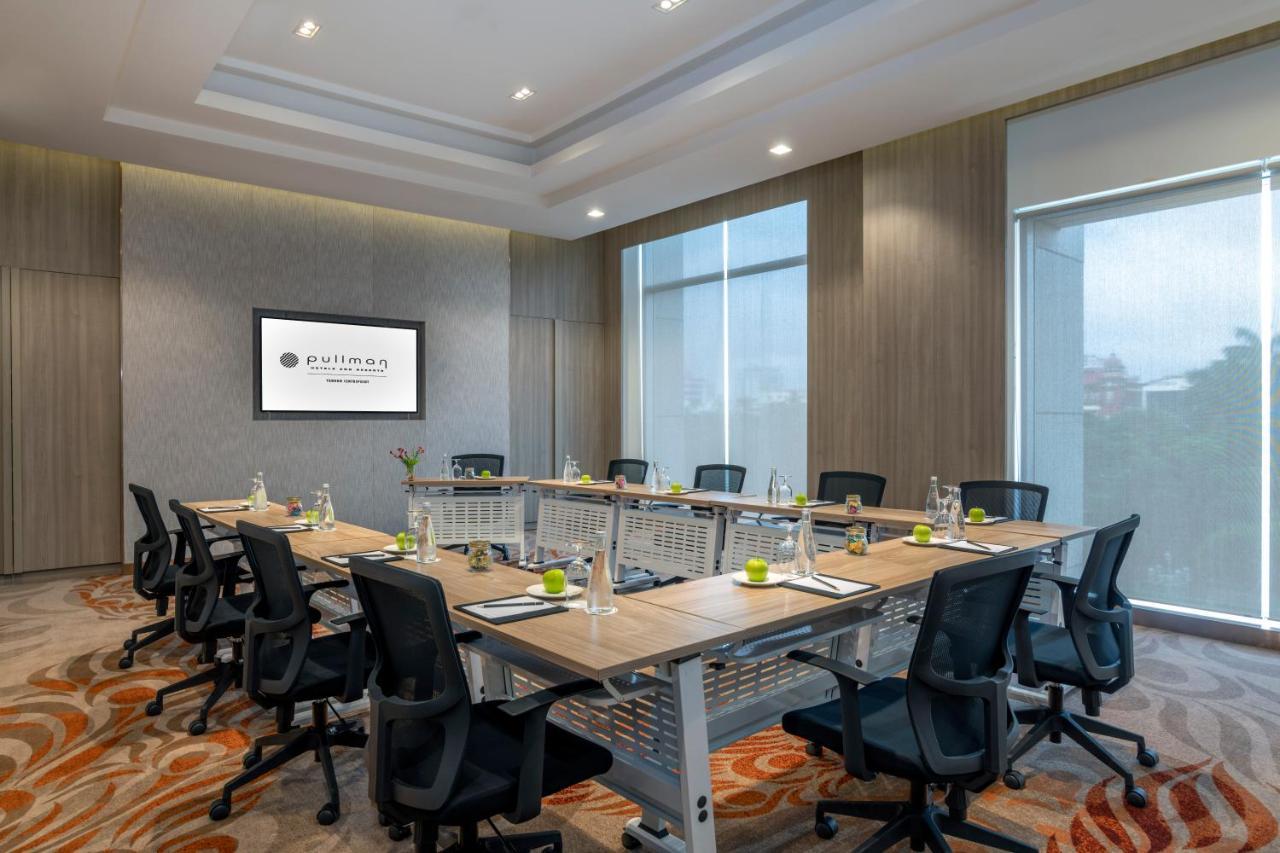 Готель Pullman Yangon Centrepoint Екстер'єр фото
